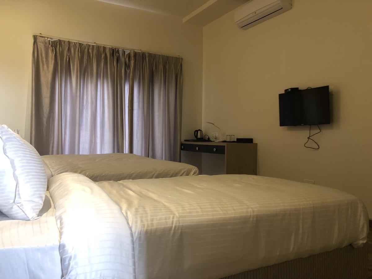 Hotel Sharanam Shegaon Экстерьер фото